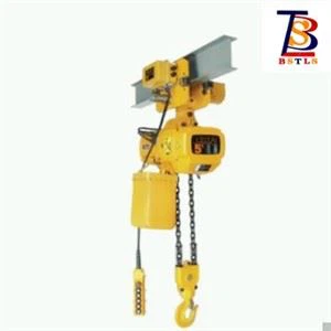 Palan electric industrial cu lanț de 250 kg în fabrici de fabricație pentru ridicarea mărfurilor